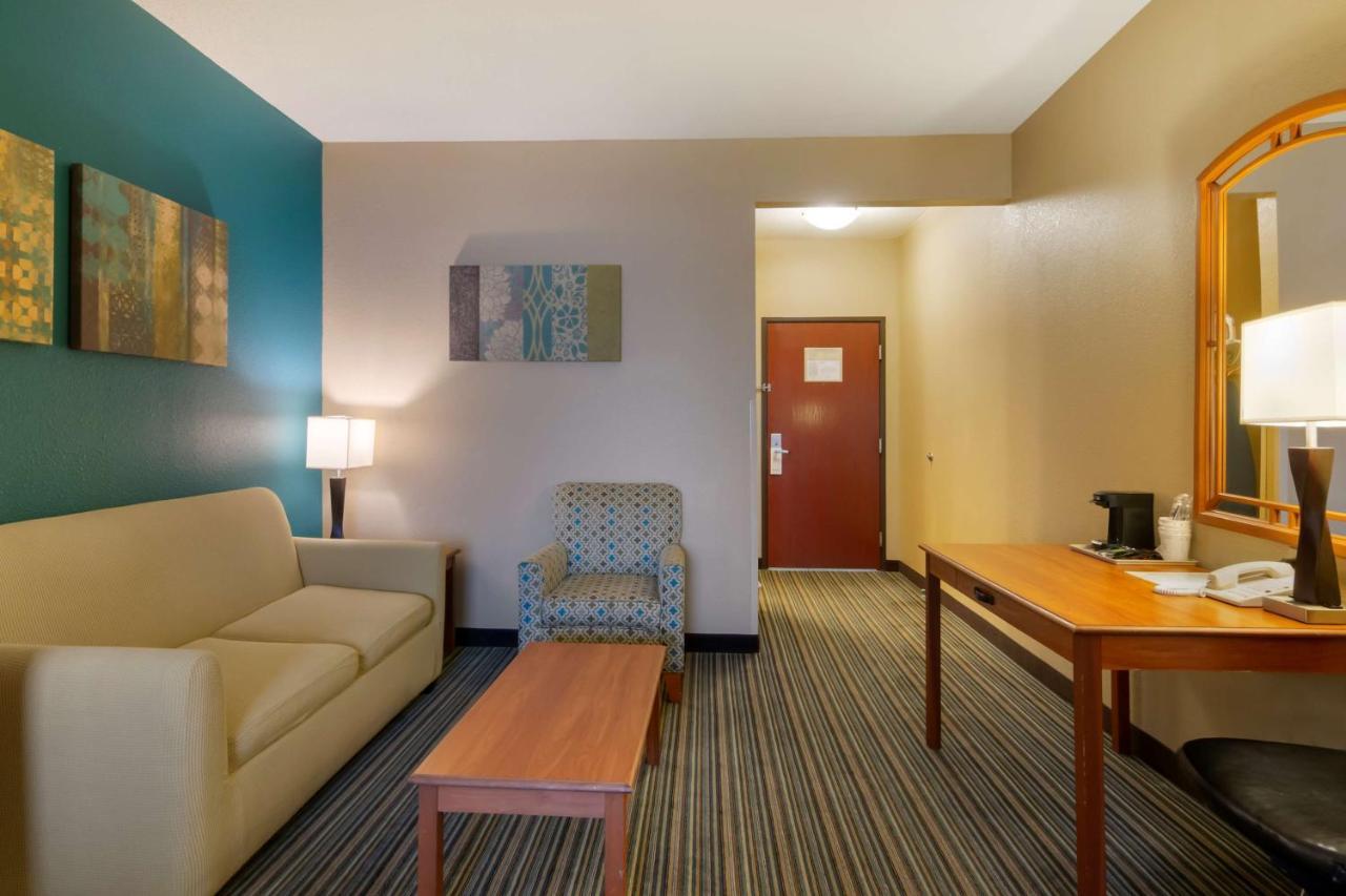 Best Western Governors Inn And Suites Уичита Экстерьер фото